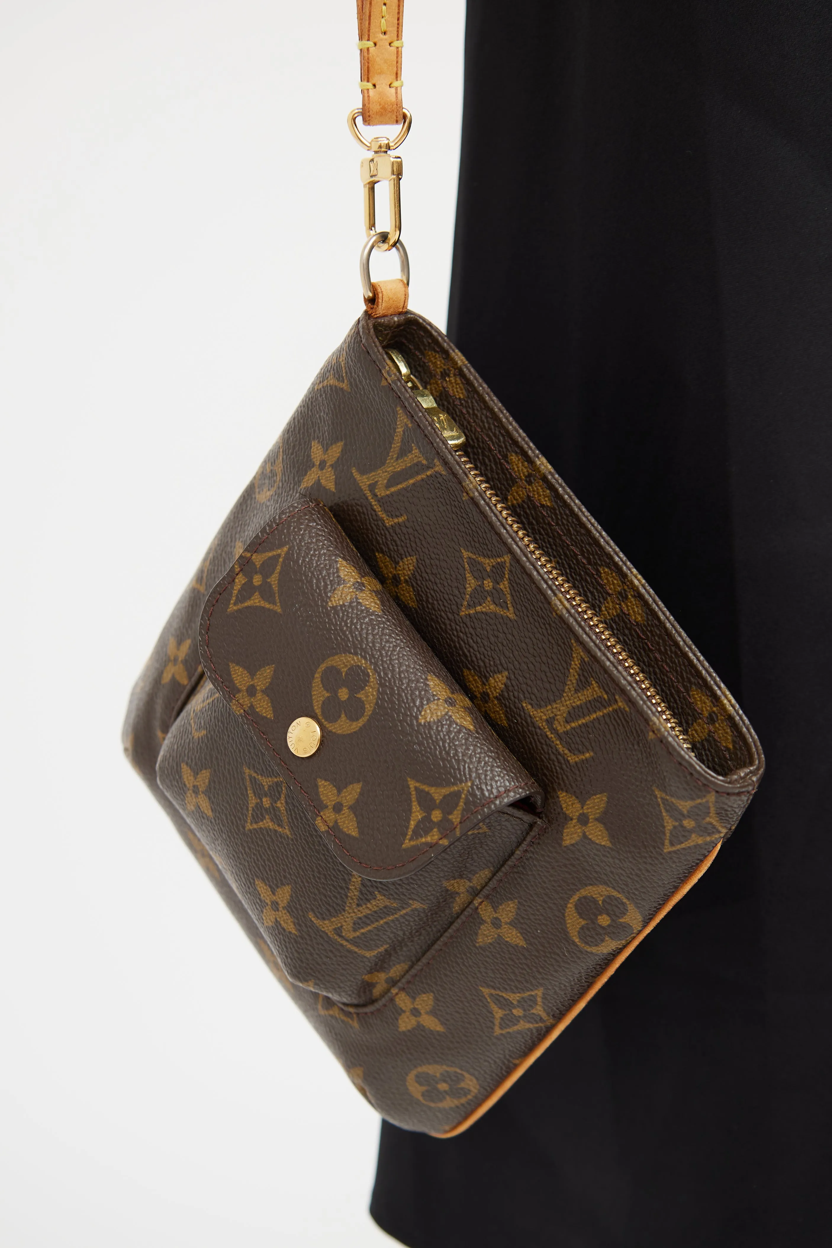 2001 Monogram Partition Wristlet
