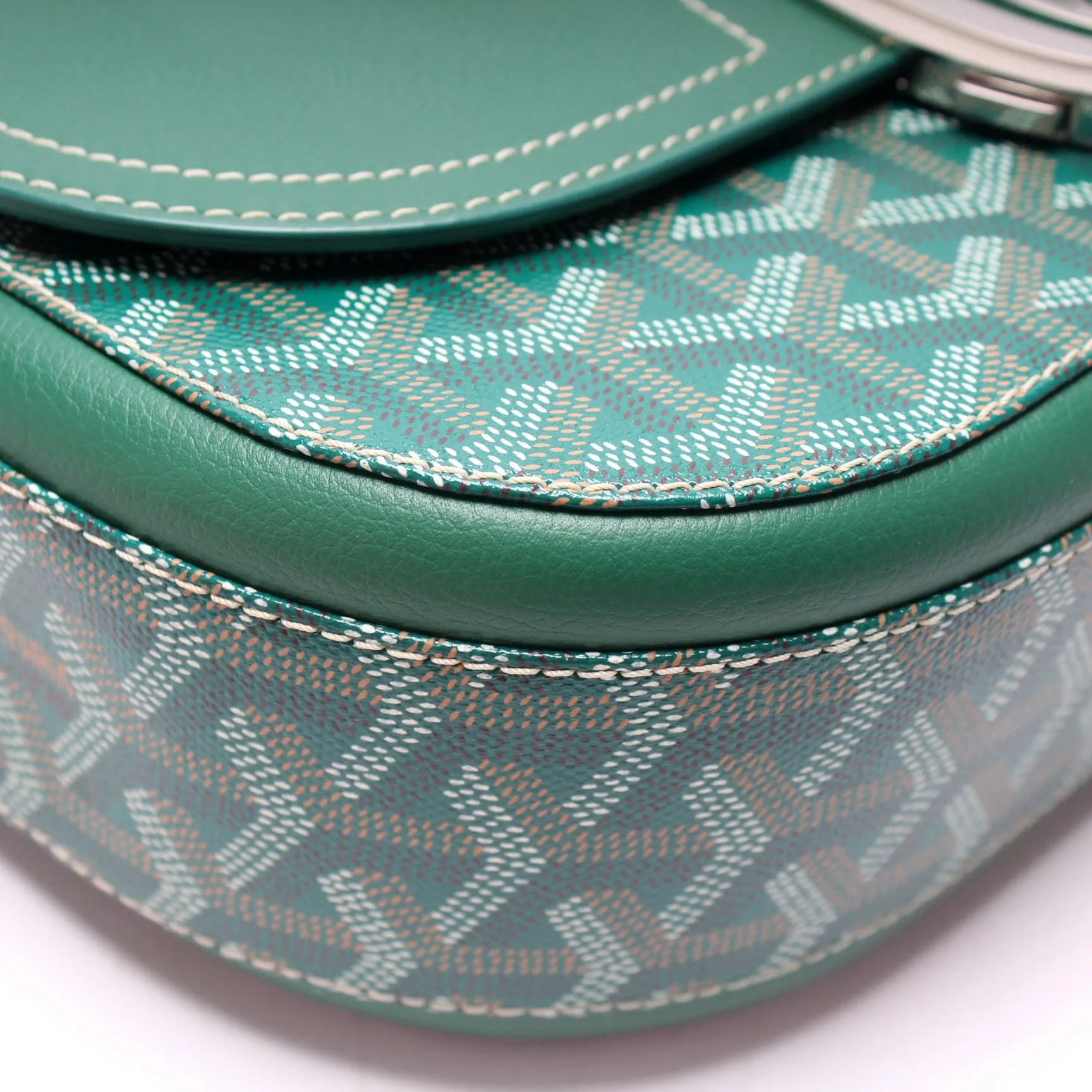 233 PM Shoulder Bag