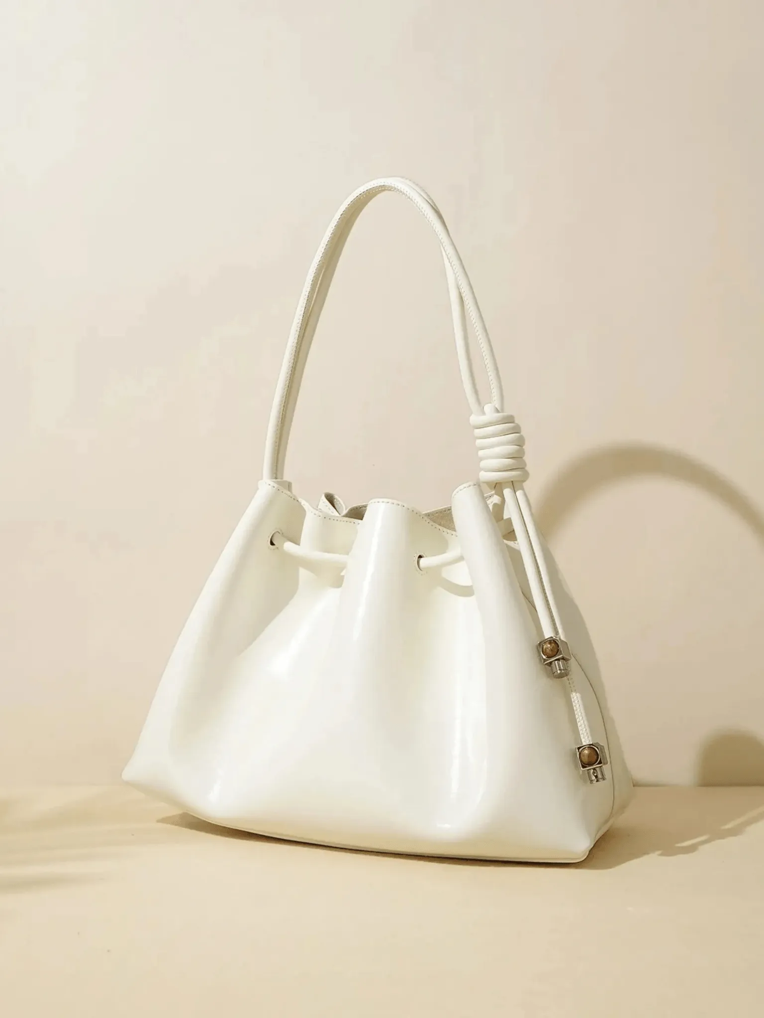 Florence | Glossy Leather Bucket Bag