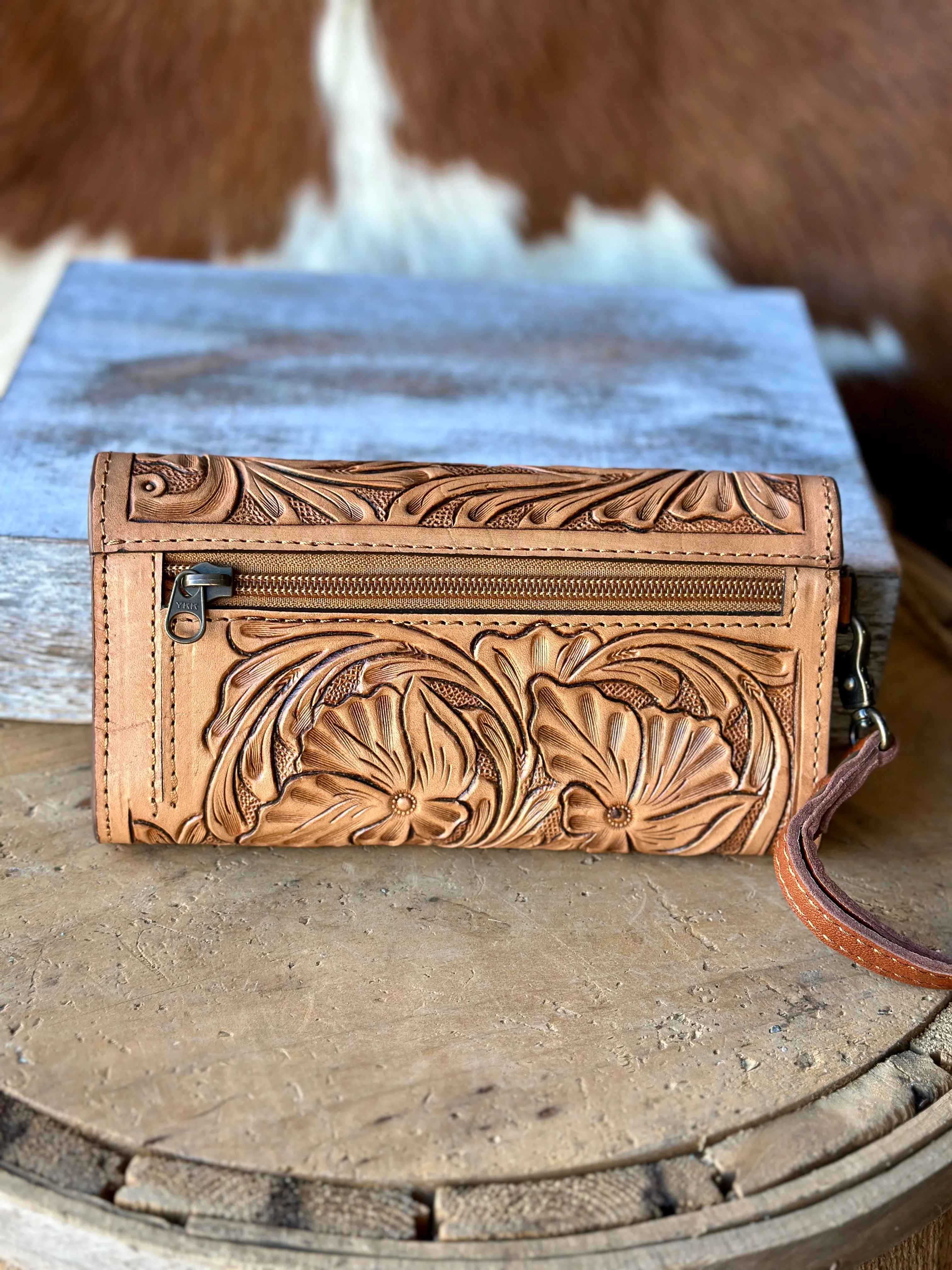 Matilda Tooled Leather Organized Clutch [Natural]