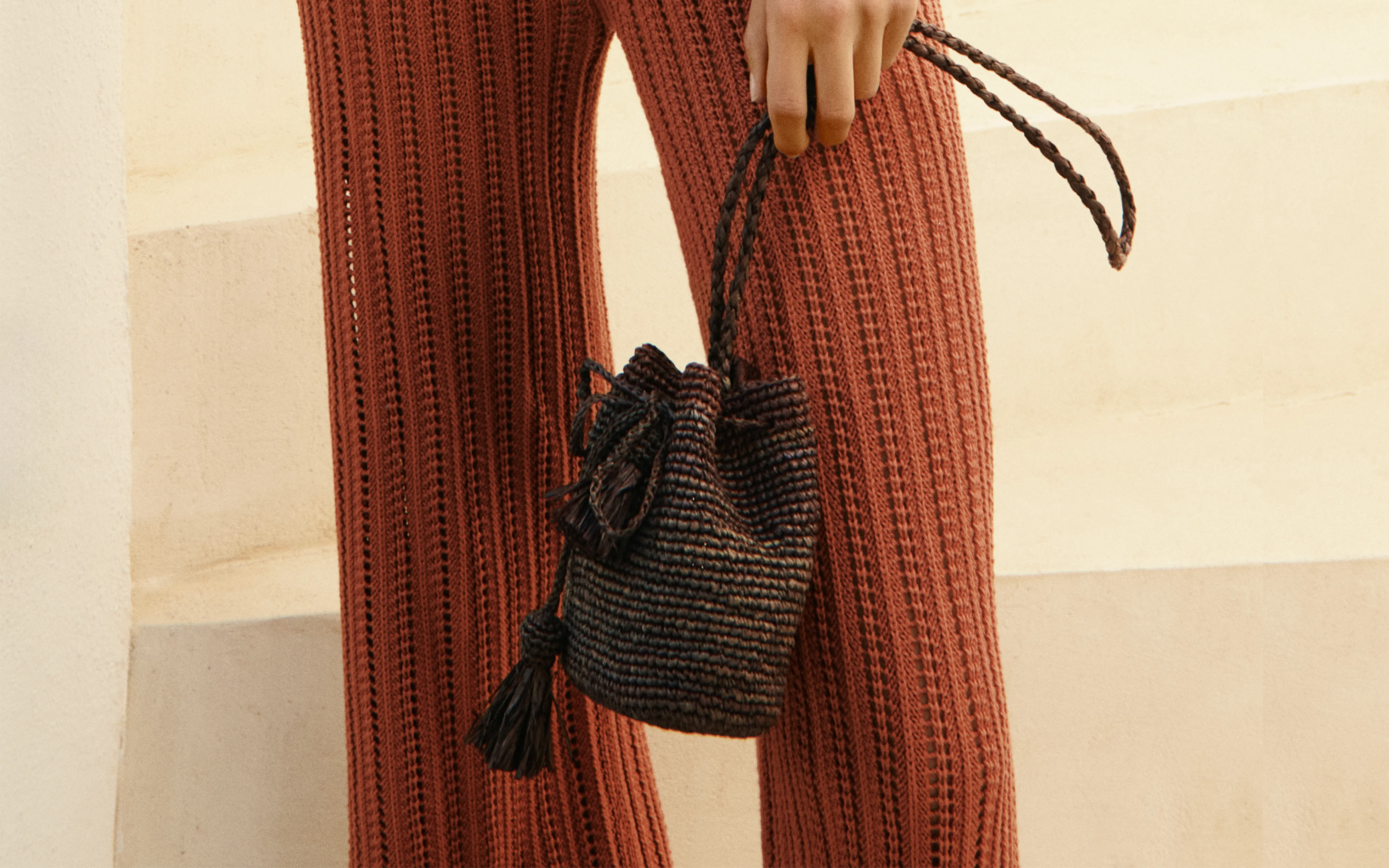 Raffia Beach Bucket Mini - V74CX - Chocholate