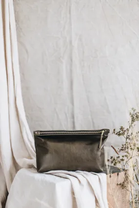 The Classic Clutch in Spruce